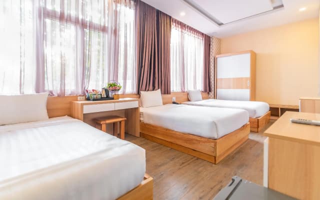 Hanh Phuoc Hotel - photo 3