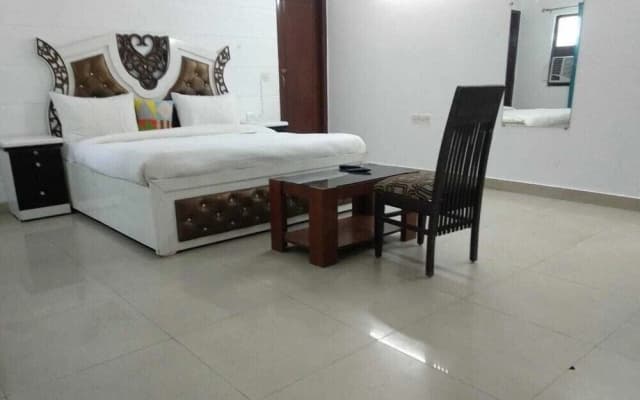 Hotel Red Stone - photo 2