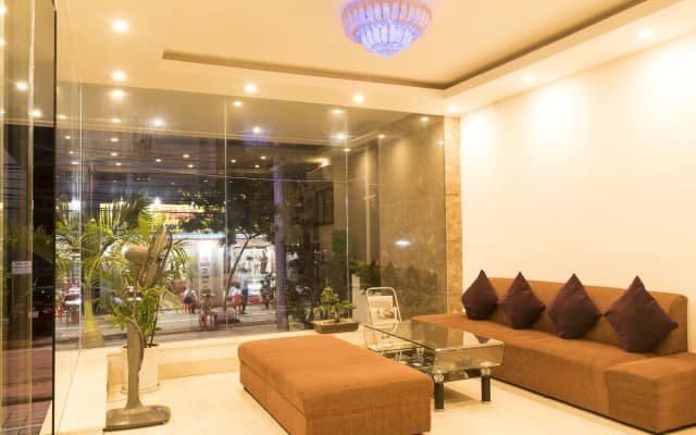 ELC Beach Hotel - photo 2