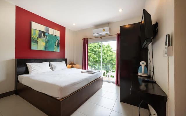 Baan Yuyen Karon Guesthouse - photo 5