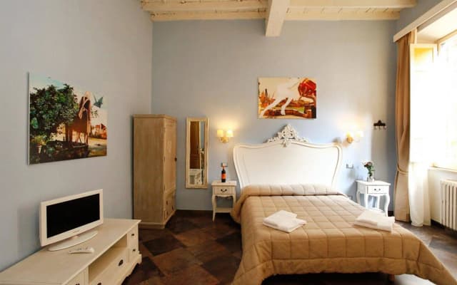 Casa De Fiori Apartments - photo 2