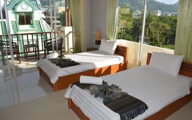 @ The Beach Hotel - photo 4