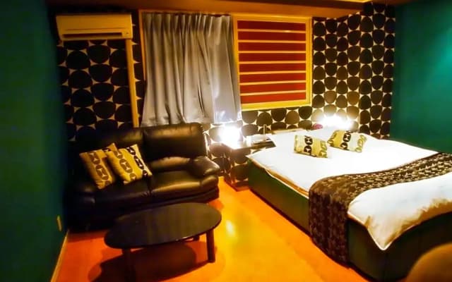 Hotel 24(Twenty four) - photo 5