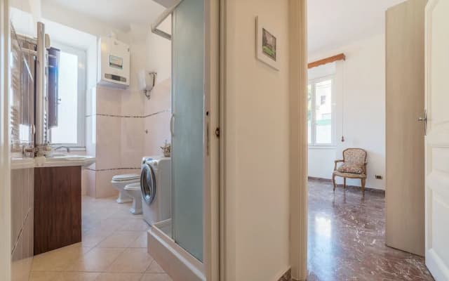 Center Apartment - photo 4