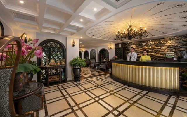 Canary Hanoi Hotel - photo 2