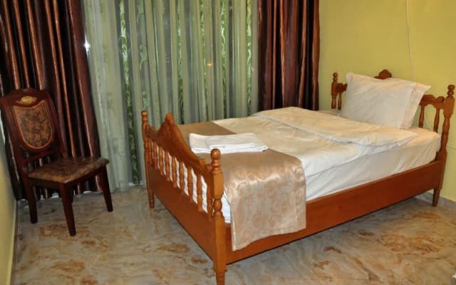 White Palace Hotel - photo 3