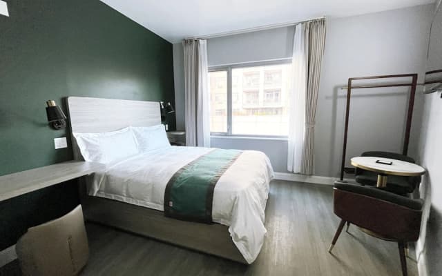 Starlight Hotel - photo 2