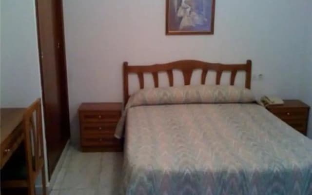 Hostal Excelsior - photo 4