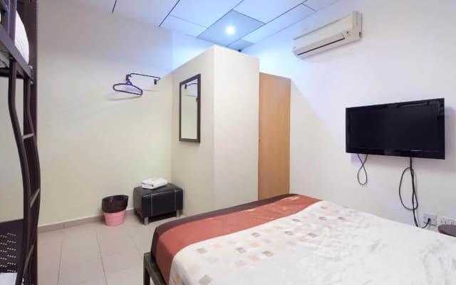G99 Hotel - photo 5