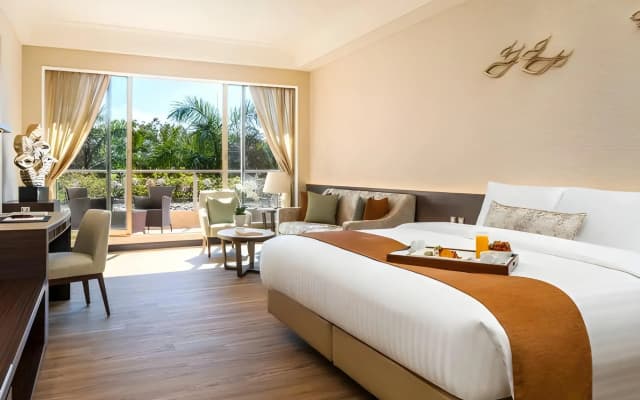 Hong Kong Gold Coast Hotel - photo 3