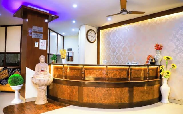 Hotel Global Inn by Quality Inn - photo 2