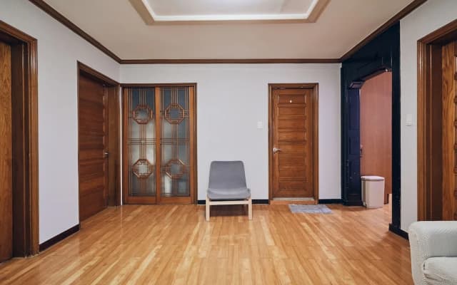 MYEONGDONG 100SQ3BDR FULL Villa - photo 2