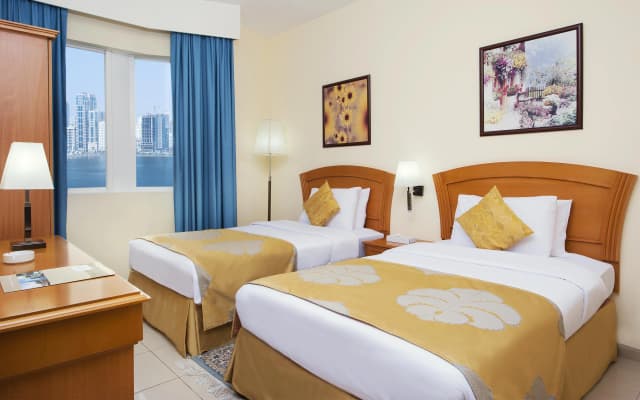 Golden Tulip Sharjah Hotel Apartments - photo 5