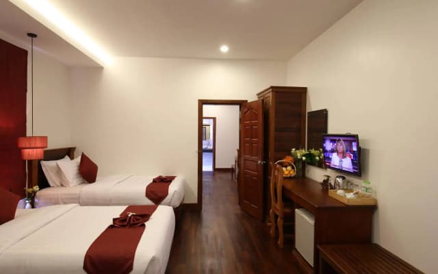 Holy Angkor Hotel - photo 4