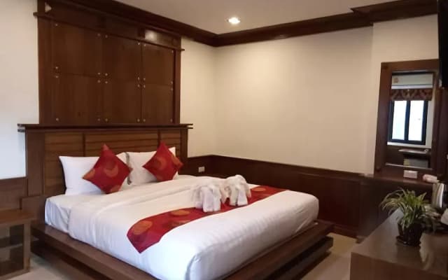 Lanta White's House - photo 2