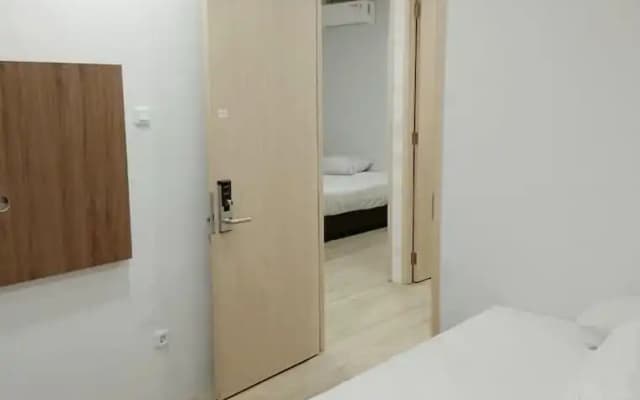 GoHome Harmoni Apartment - photo 4