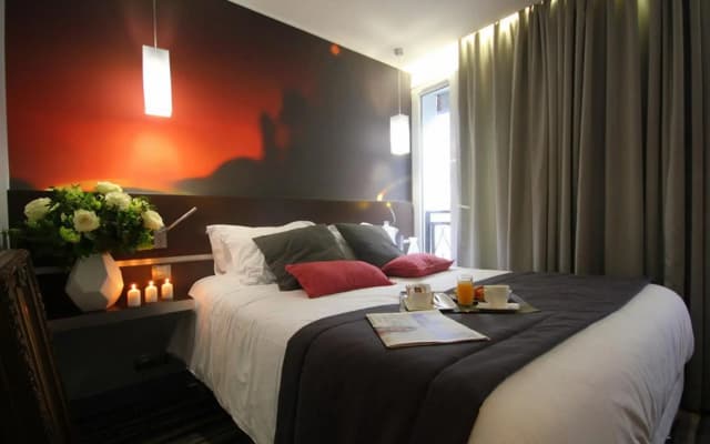 Hotel Lumières Montmartre Paris - photo 4