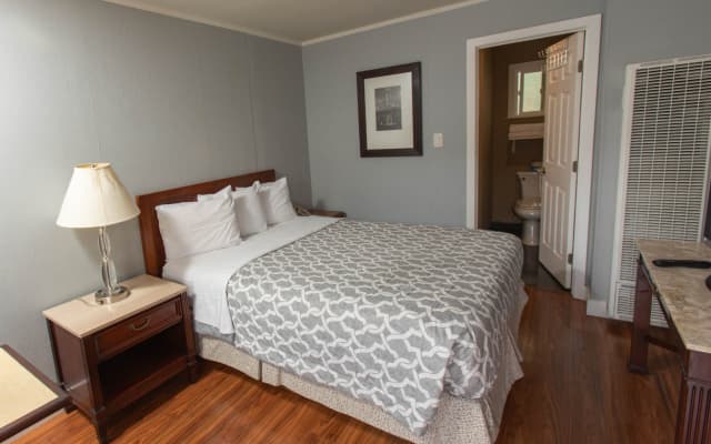 Pacific Heights Inn - photo 2