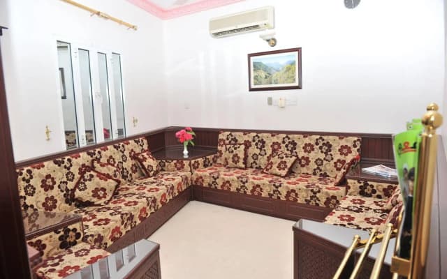 Manam Hotel Apartments - photo 4