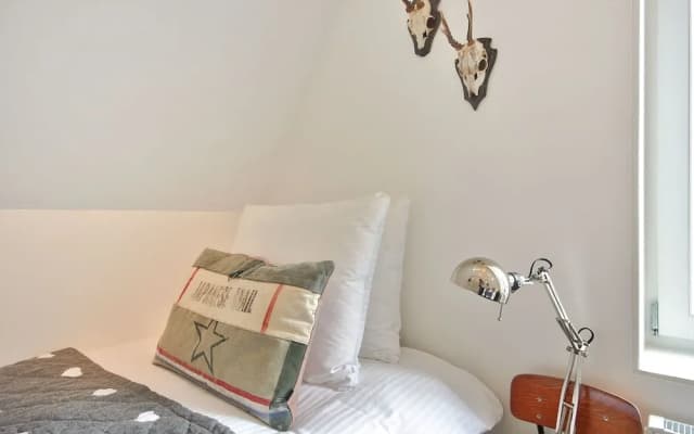 2 Bedroom Apartment In City Centre - photo 4