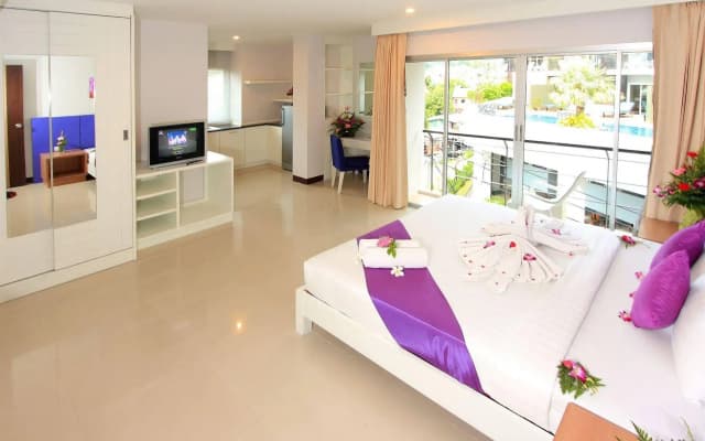 Baramee Hip Hotel - photo 4