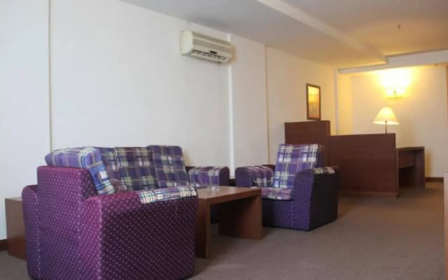 The Krystal Suites Penang - photo 2