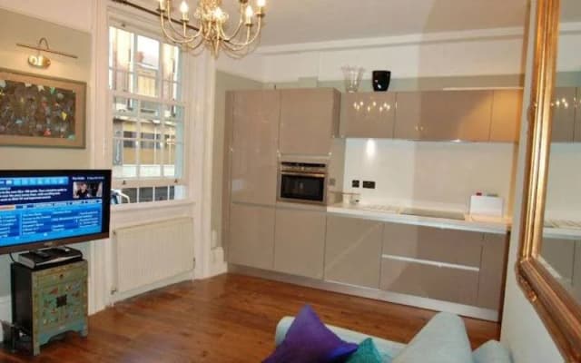 MiNC Mayfair Court - photo 5