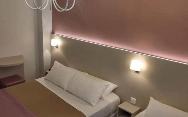 Modern Hotel - photo 4