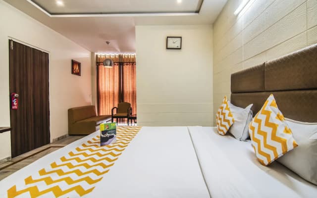 FabHotel Clink - photo 3