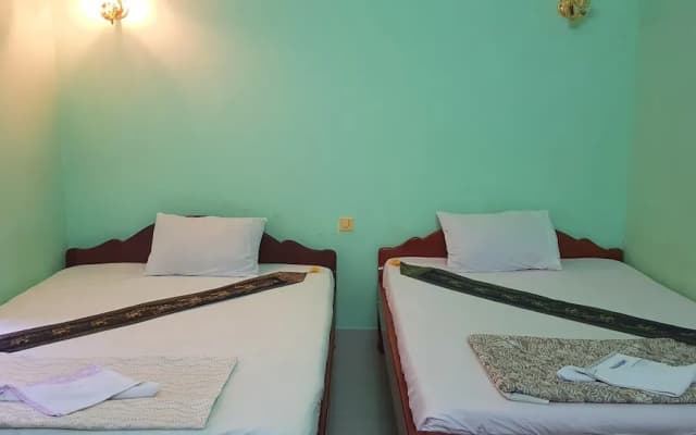 Hagios Global Guesthouse - photo 4