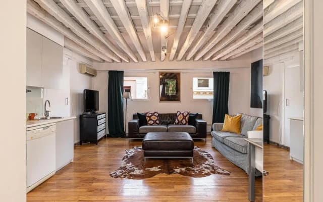 BNBHolder Charming Duplex Attic SOL - photo 2