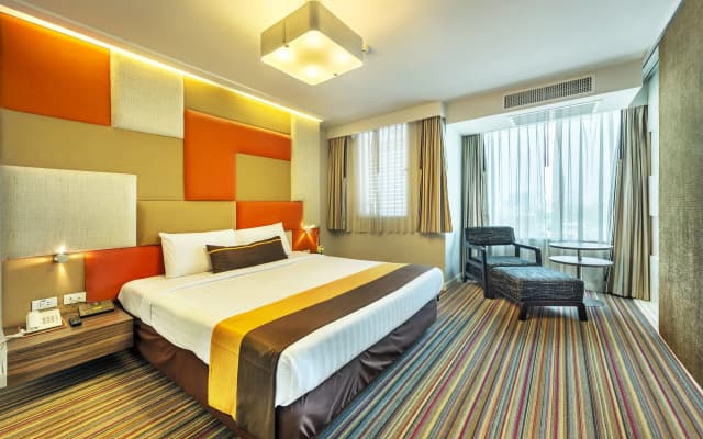 Thamrongin Hotel - photo 4