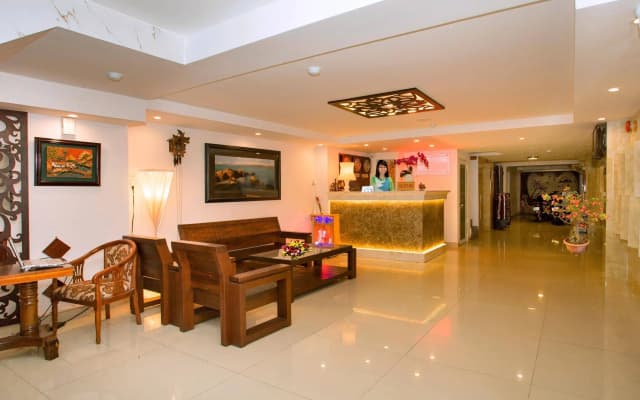 Rex Hotel and Apartment - photo 2