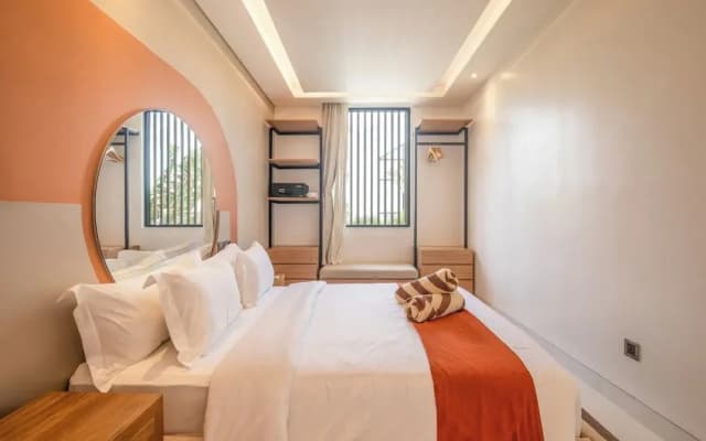 Luxurious 6 Br in Canggu 400m to Beach - photo 4