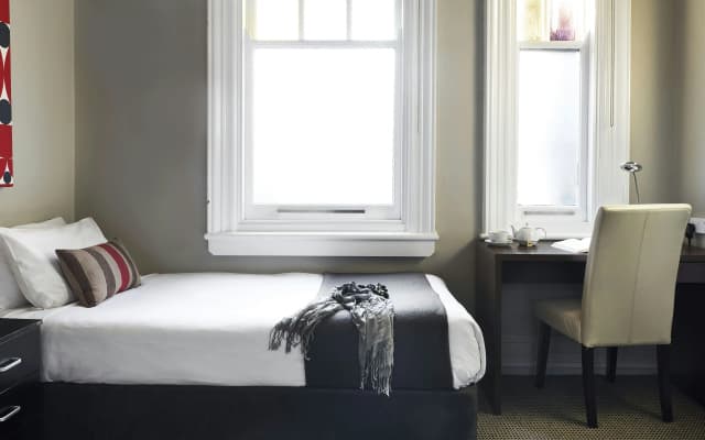 Vulcan Hotel Sydney - photo 5