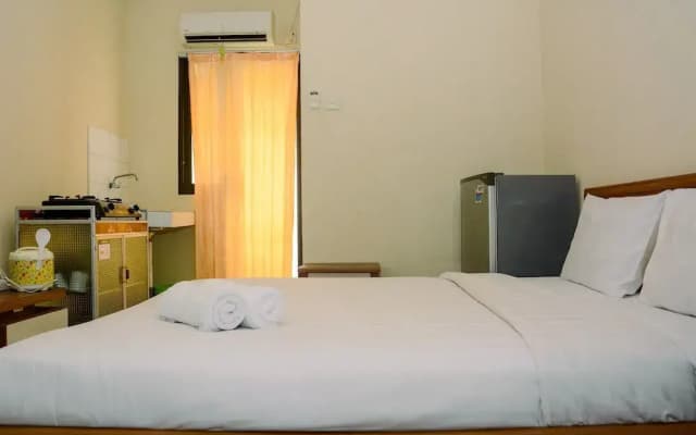 Compact Studio Room Kebagusan City Apartment - photo 2
