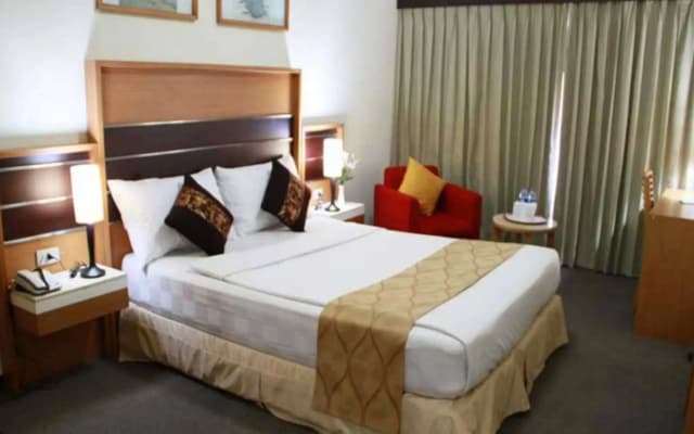 Mega Matra Hotel - photo 3