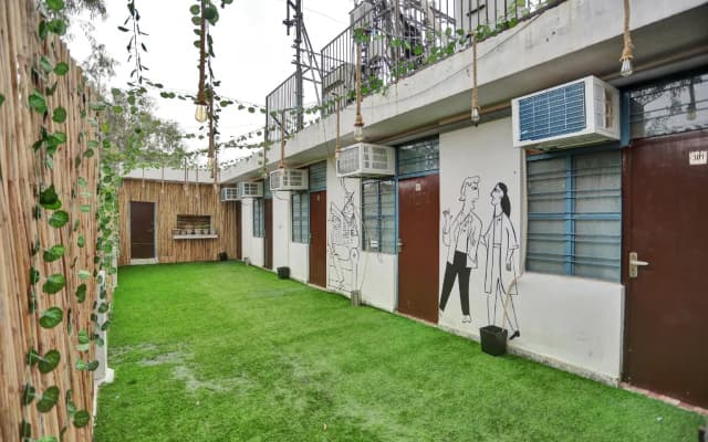 OYO Townhouse 433 JPS - photo 3