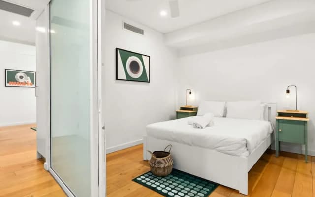 Central Charming 2 Bedrooms With Balcony Aircon - photo 5