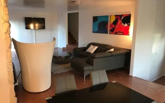 4 bedroom and 3 bath home close to universal studio and Hollywood - photo 4