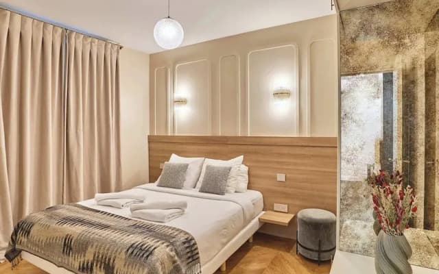 Superb Air-conditioned Flat on the Champs Elysees - photo 3