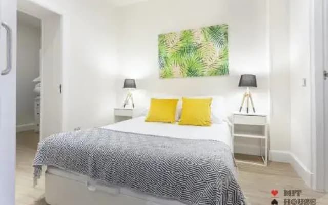 Mit House Universidad En Madrid - photo 5