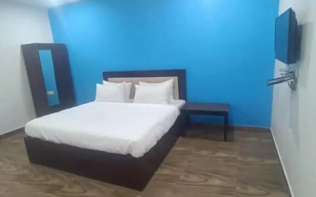 Hotel Royal Inn - photo 3