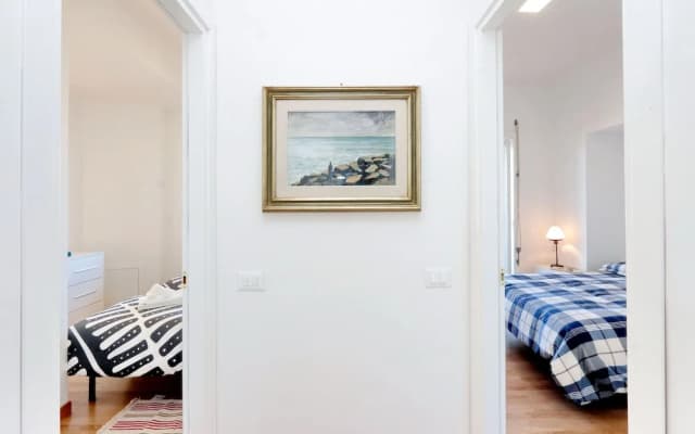 Salaria Apartment - photo 3
