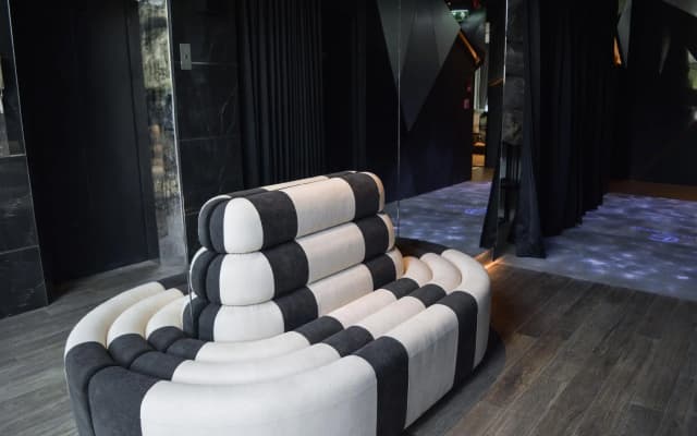 Glam Habitat Hotel - photo 5
