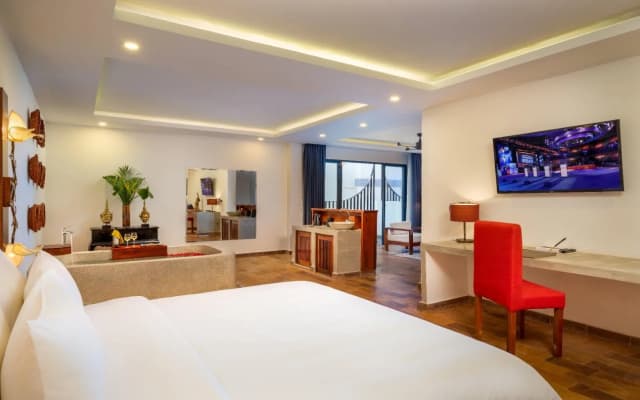 The Thirdfold Residence - photo 5