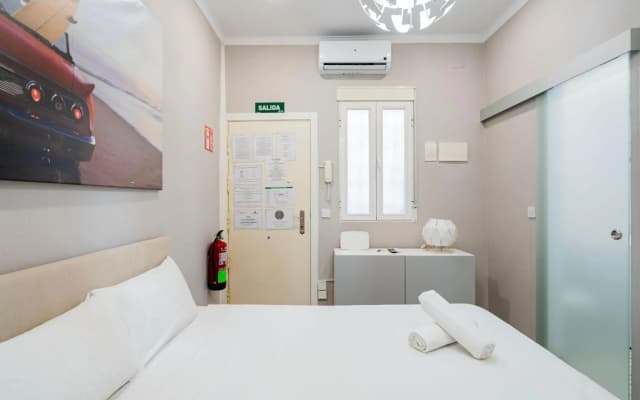 Rodas Apartment - photo 2