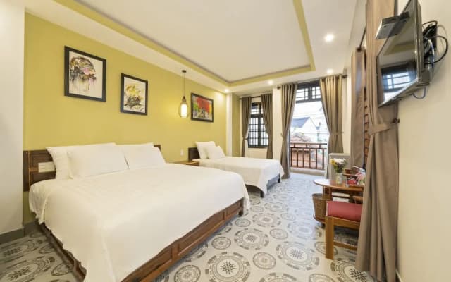 Blue Whale Homestay - photo 4