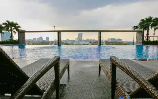 The Edge Suites - Cyber Prime Stay - photo 4