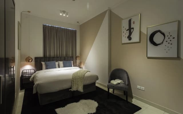 One Perfect Stay - Torch Tower - photo 5